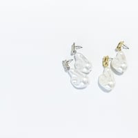 大ぶりパールピアス