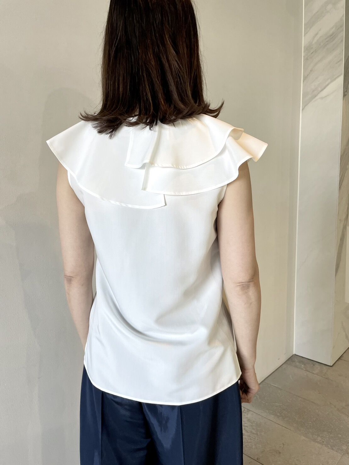 eldo/エルド　抗菌フリルブラウス ブルー 半袖 ノーカラー 前開き 日本製 eldo/エルド】抗菌フリルブラウス ブルー 半袖 ノーカラー 前
