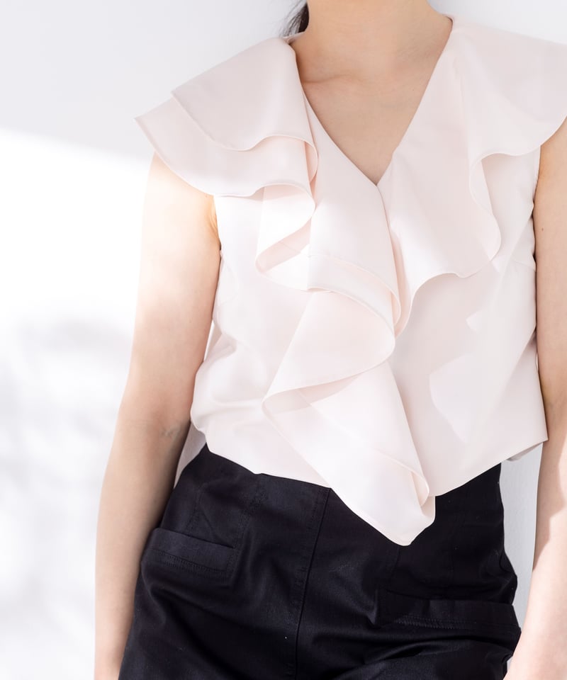 日本製 サステナブル フロントラッフルブラウス | el.Meray