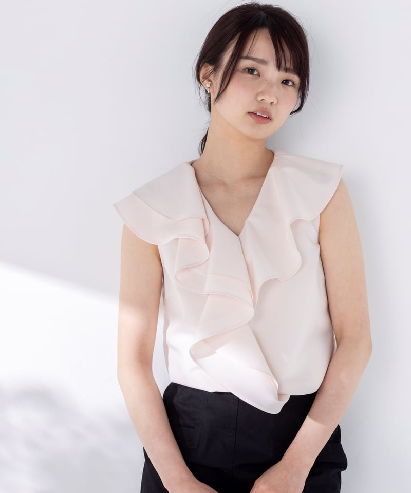 購入約束済　eldo  エルド　抗菌フリルブラウス　白　新品未使用 Tops | eldo