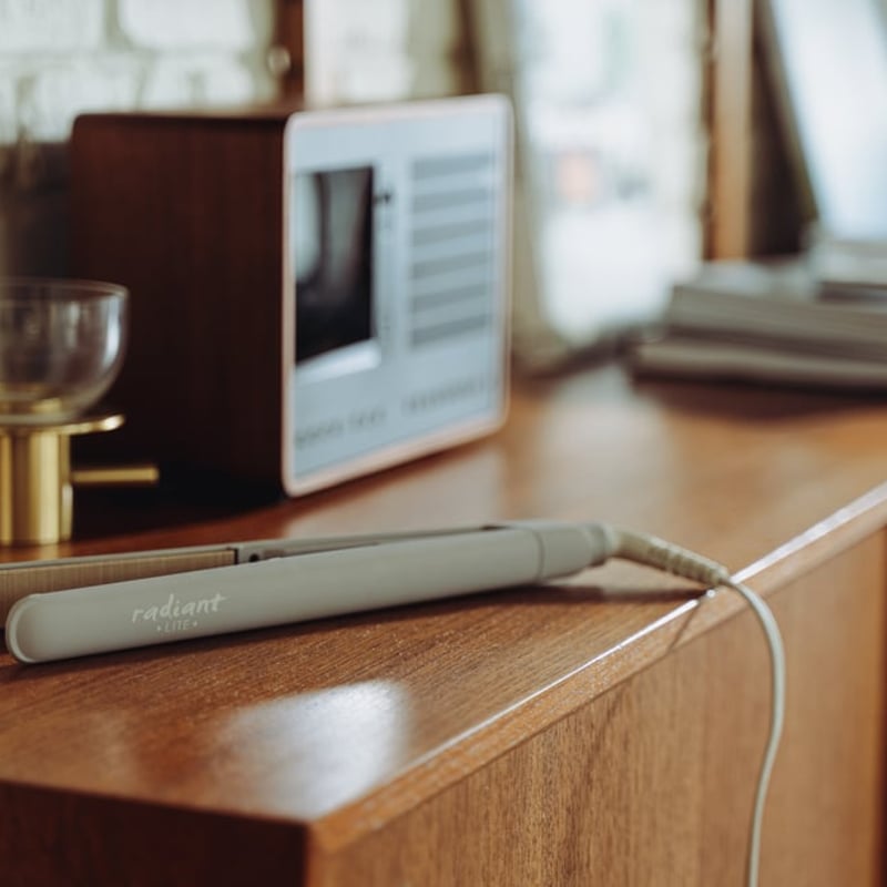 ラディアントシルクプロヘアアイロンradiant LITE | L-divine