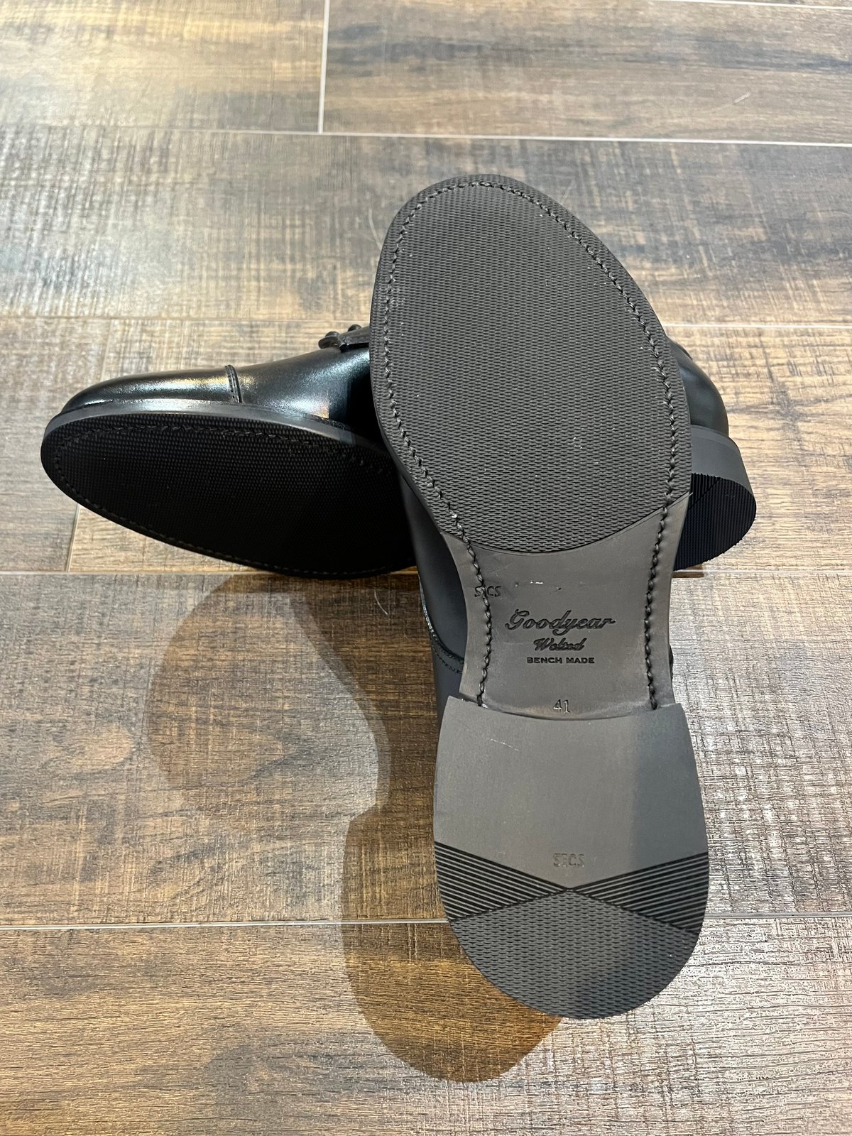 42ND ROYAL HIGHLAND ネイビーコレクション 外羽根ストレートチップ