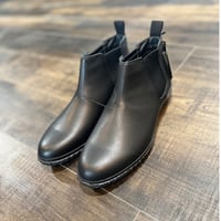 FRANCESCO BENIGNO プレーントゥメダリオン ブラック | LEATHER