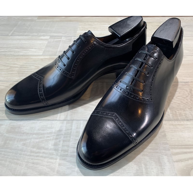 【美品】即日発送 イタリア高級a.testoni ホールカット 最終価格 極美品】即日発送 イタリア高級a.testoni ホールカット 最終価格