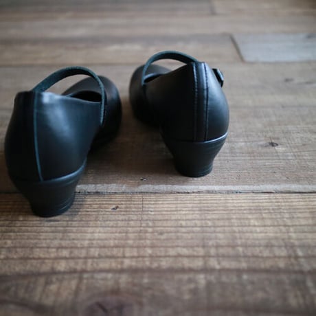 ワンストラップヒールシューズ/TRAVEL SHOES bychausser