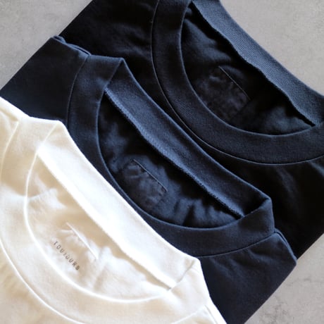 オーガニックファインコットンプリントフットボールTシャツ／TOUJOURS