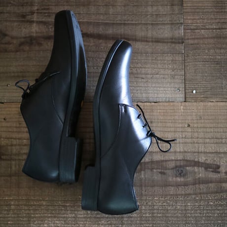 プレーントゥシューズ/TRAVEL SHOES bychausser