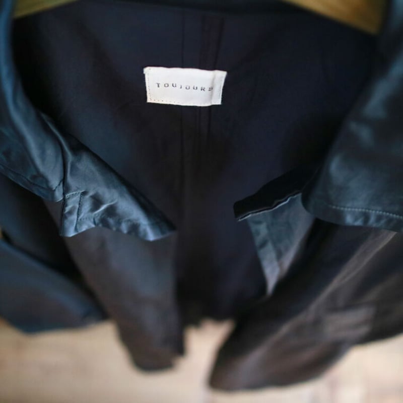 ライトウエイトコットンナイロンサテンオーバーサイズステンカラー