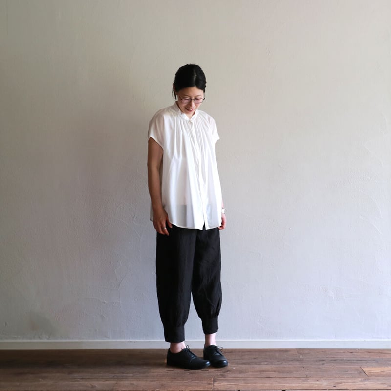 リネンクラッシックパンツ／ROBE de PEAU | ovede