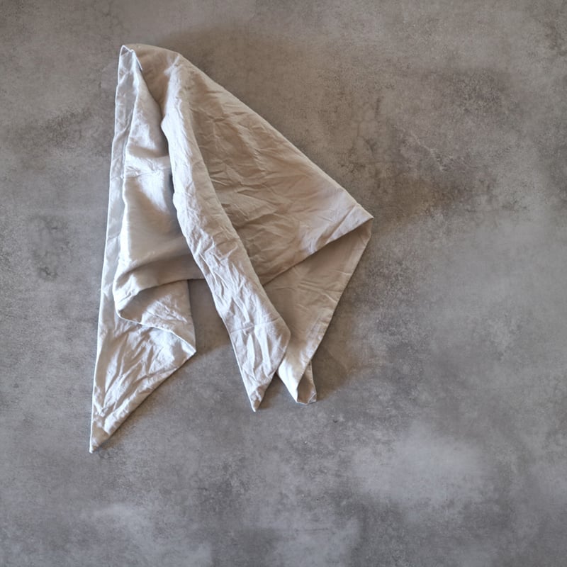 スーパーファインウールシルクトライアングルスカーフ／TOUJOURS | ovede