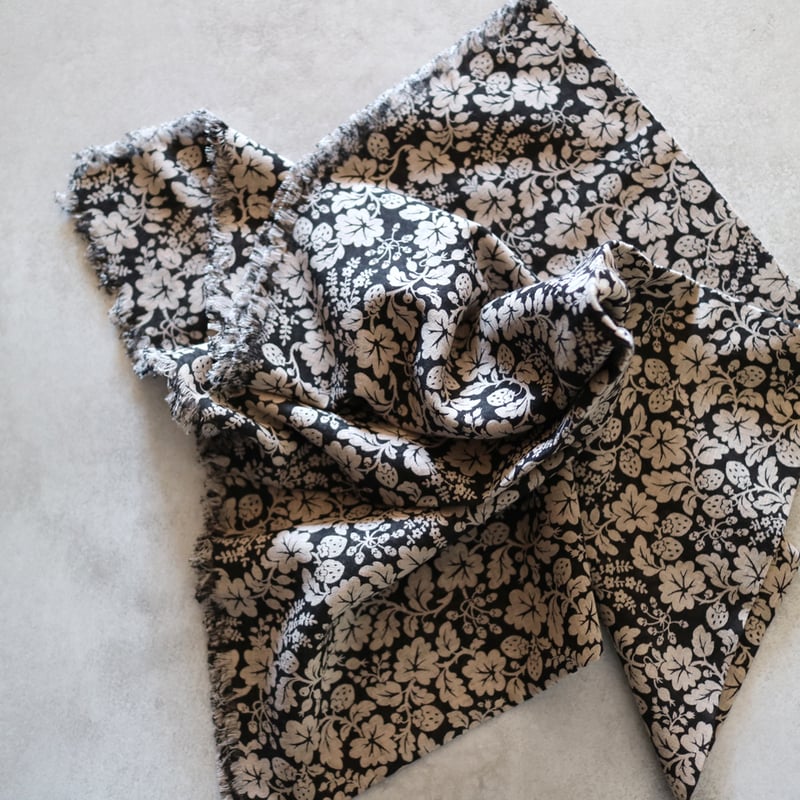 ワイルドベリーガーゼショール／R&D.Co- | ovede