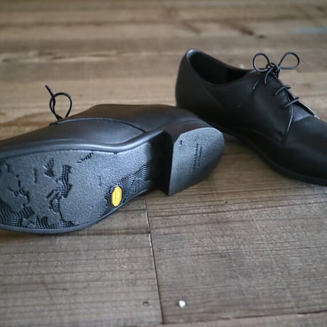 プレーントゥシューズ/TRAVEL SHOES bychausser