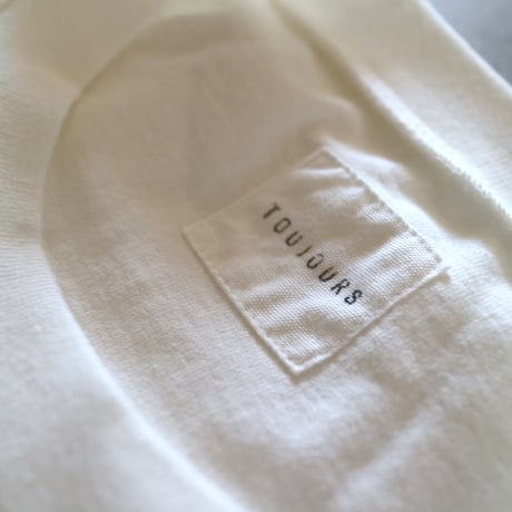 オーガニックファインコットンプリントフットボールTシャツ／TOUJOURS