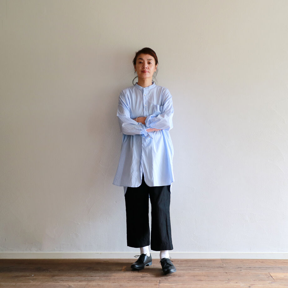 toujours バンドカラーシャツ グレイッシュピンク