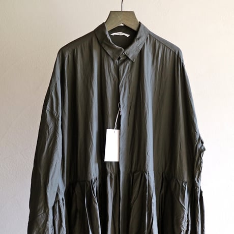 コットンシルクフェイルランダムプリーテッドバギーシャツドレス／TOUJOURS