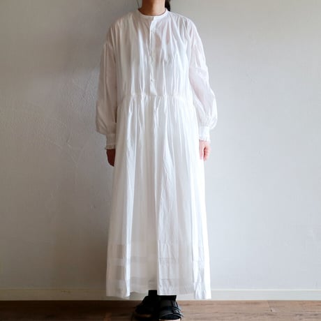 ファインヤーンハイカウントコットンビショップスリーブクラッシックギャザードレス／TOUJOURS