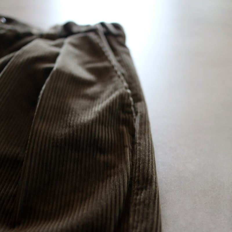 コットンワイドウエールコーディロイ2インプリーツバギーパンツ