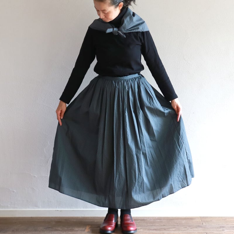 コットンチンスプリントランダムプリーテッドマキシスカート／TOUJOURS