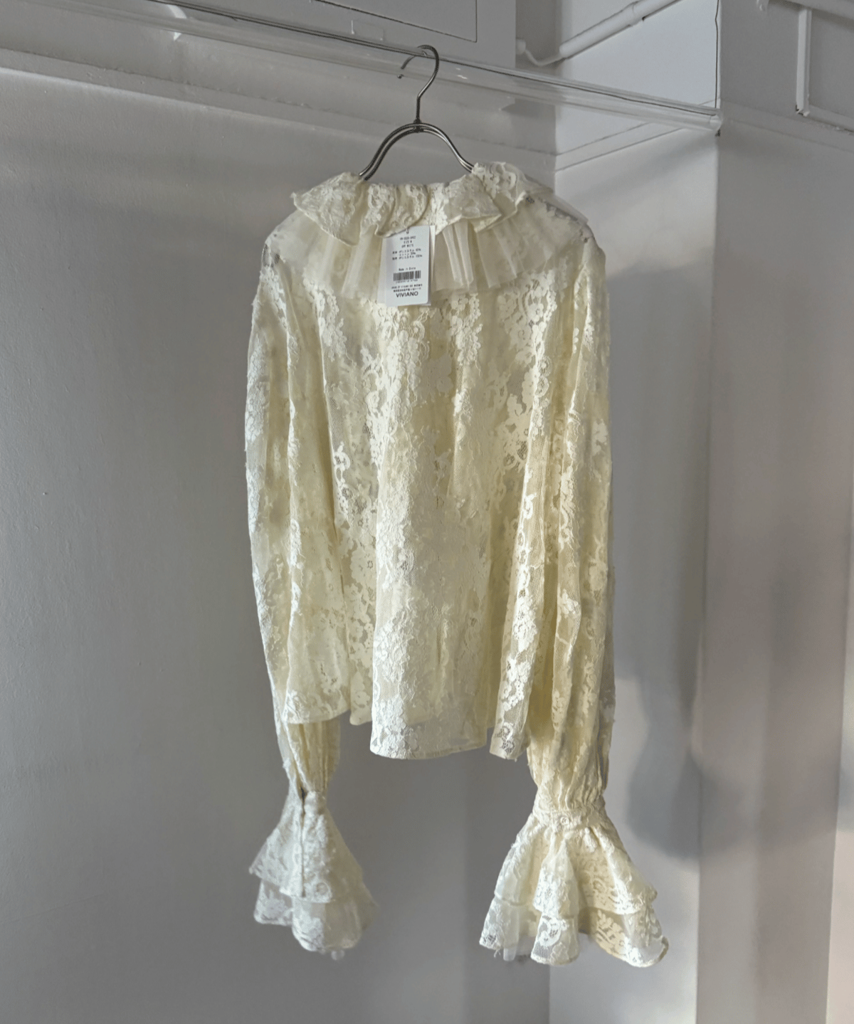 VIVIANO Gatehered Tulle T-shirt ワンピース VIVIANO（ヴィヴィアーノ）の「VIVIANO × Firsthand/ヴィヴィ