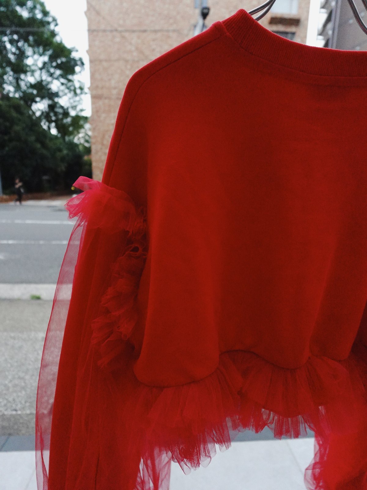VIVIANO × JURK / Cropped Tulle Sweatshirt(red)