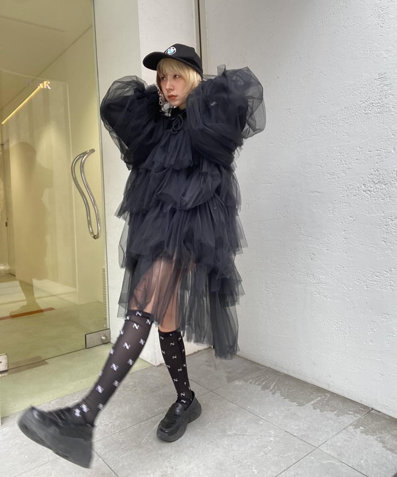 VIVIANO Tiered Tulle Trimmed Hoodie パーカー VIVIANO / Tiered Tulle Trimmed Hoodie | JURK sh