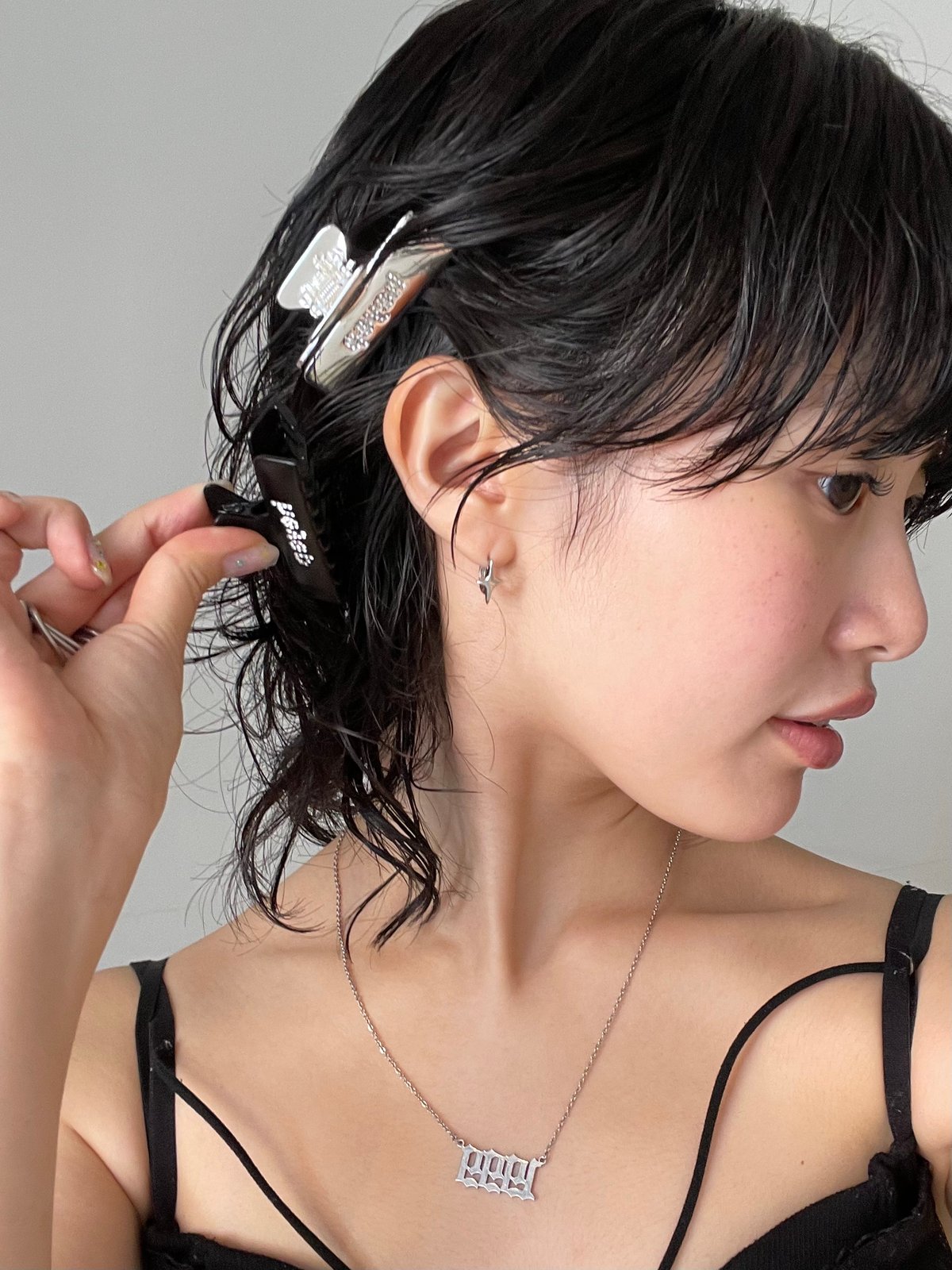 ヘアアクセサリー Rhinestone Flat Hair Clips heyep PRE ORDER】Rhinestone Flat Hair Clips - 2 Piece Set – heyep