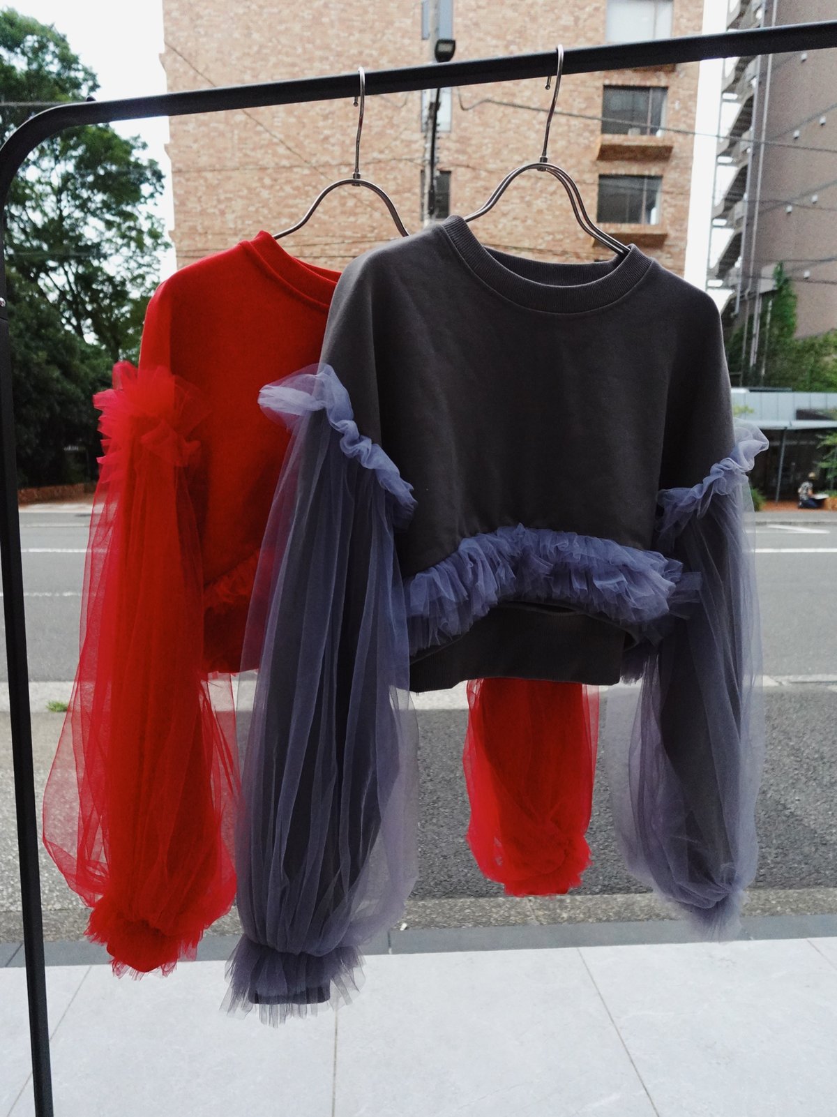 VIVIANO × JURK / Cropped Tulle Sweatshirt(gray)