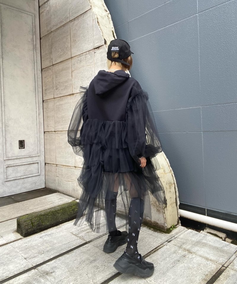 VIVIANO / Tiered Tulle Trimmed Hoodie | JURK TOKYO VIVIANO / Tiered Tulle Trimmed Hoodie | JURK TOKYO