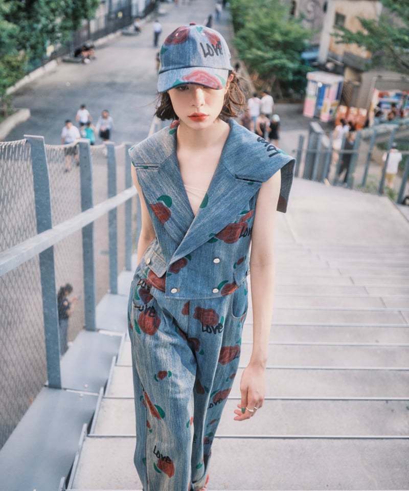 ワンピース VIVIANO X JURK exclusive collection VIVIANO×JURK / rose print denim jumpsuit | JURK