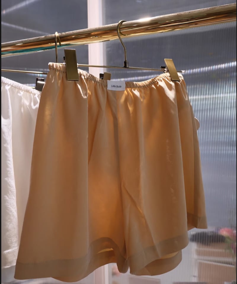 Little $uzie / silk touch TA shorts | JURK shop