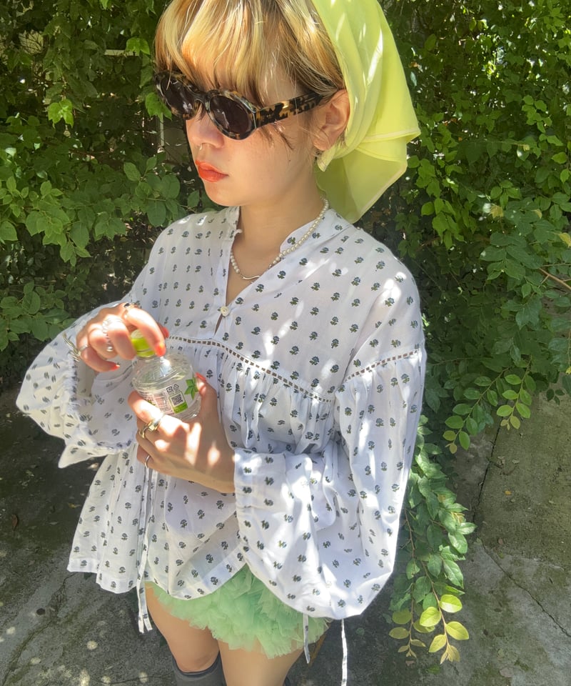 トップス Bibiy. EMILY FLOWER BLOUSE トップス bibiy EMILYFLOWERTOP