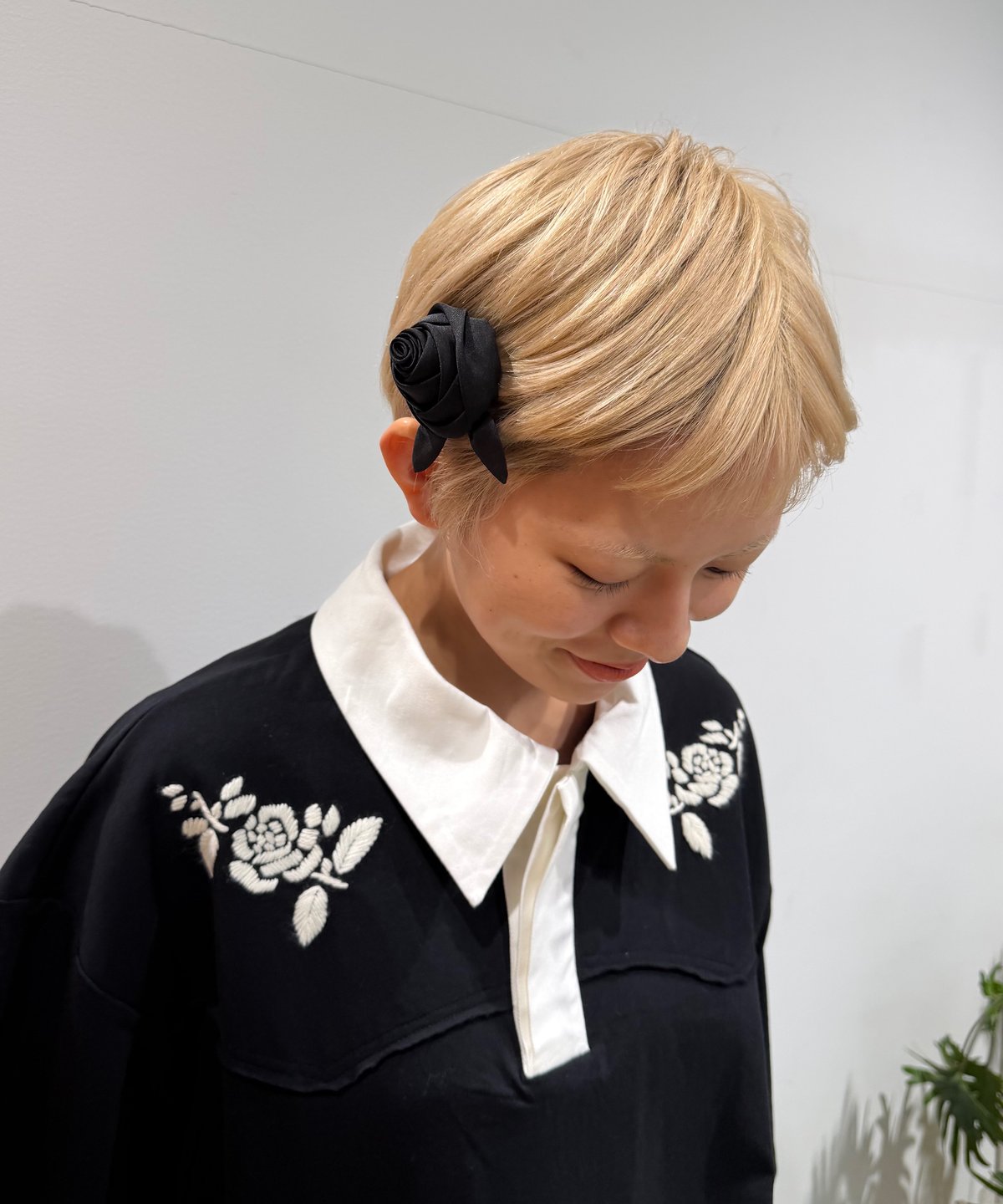 viviano Rose Head Band 25AW カチューシャ VIVIANO⭐︎新品未使用タグ無しRose Head Band ¥33000税込の通販 by