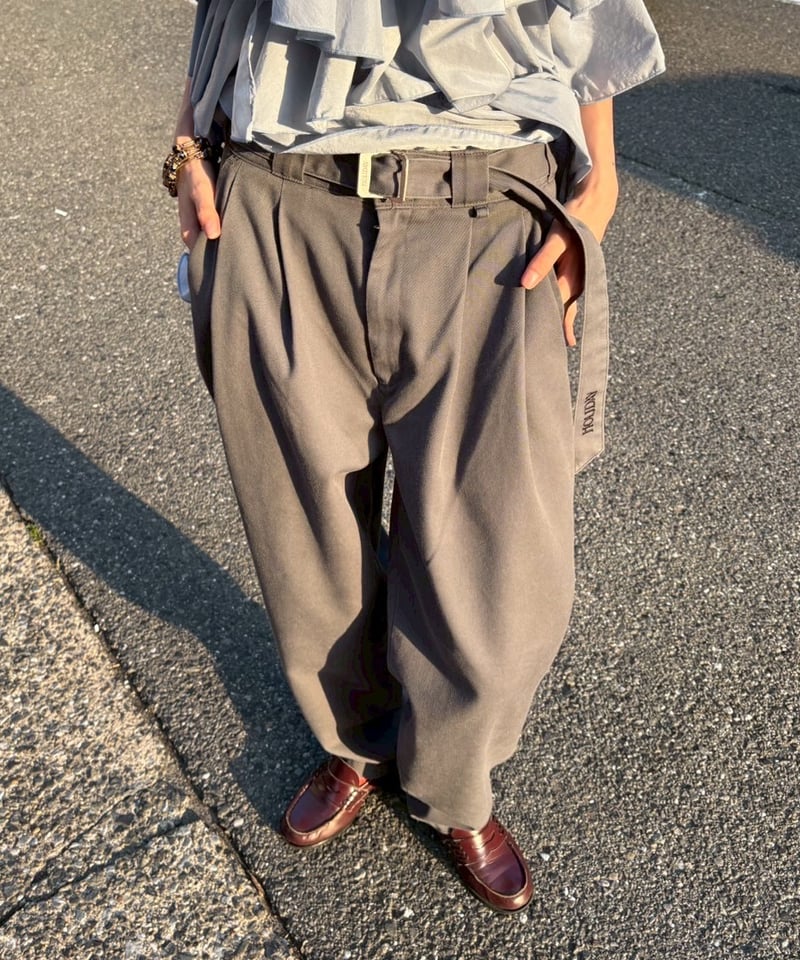 HOLIDAY / DICKIES BELTED 2TUCK PANTS | JURK sho