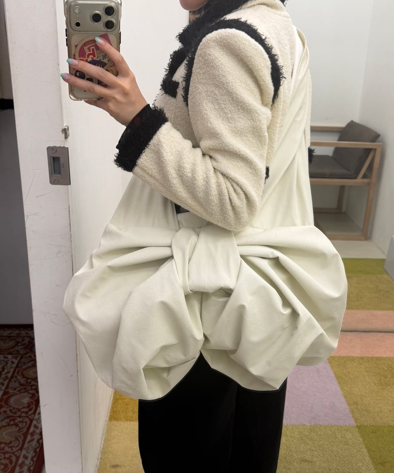 リ*ナ様 新品❣️ミンクリボンバック❣️優しいベージュ❣️ 新品❣️リボン付きベージュミンク❣️ファートートバッグ 【公式通販】