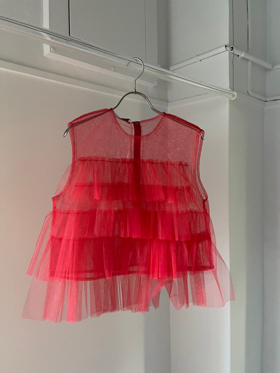 VIVIANO / Sleeveless Hard Tulle Top | JURK TOKYO