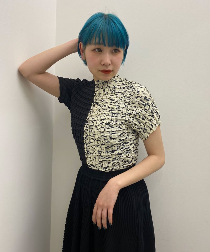 AKIKO AOKI フラワープリント トップス 3D brush tops / lime / プリーツトップス | シープ / SHEEP