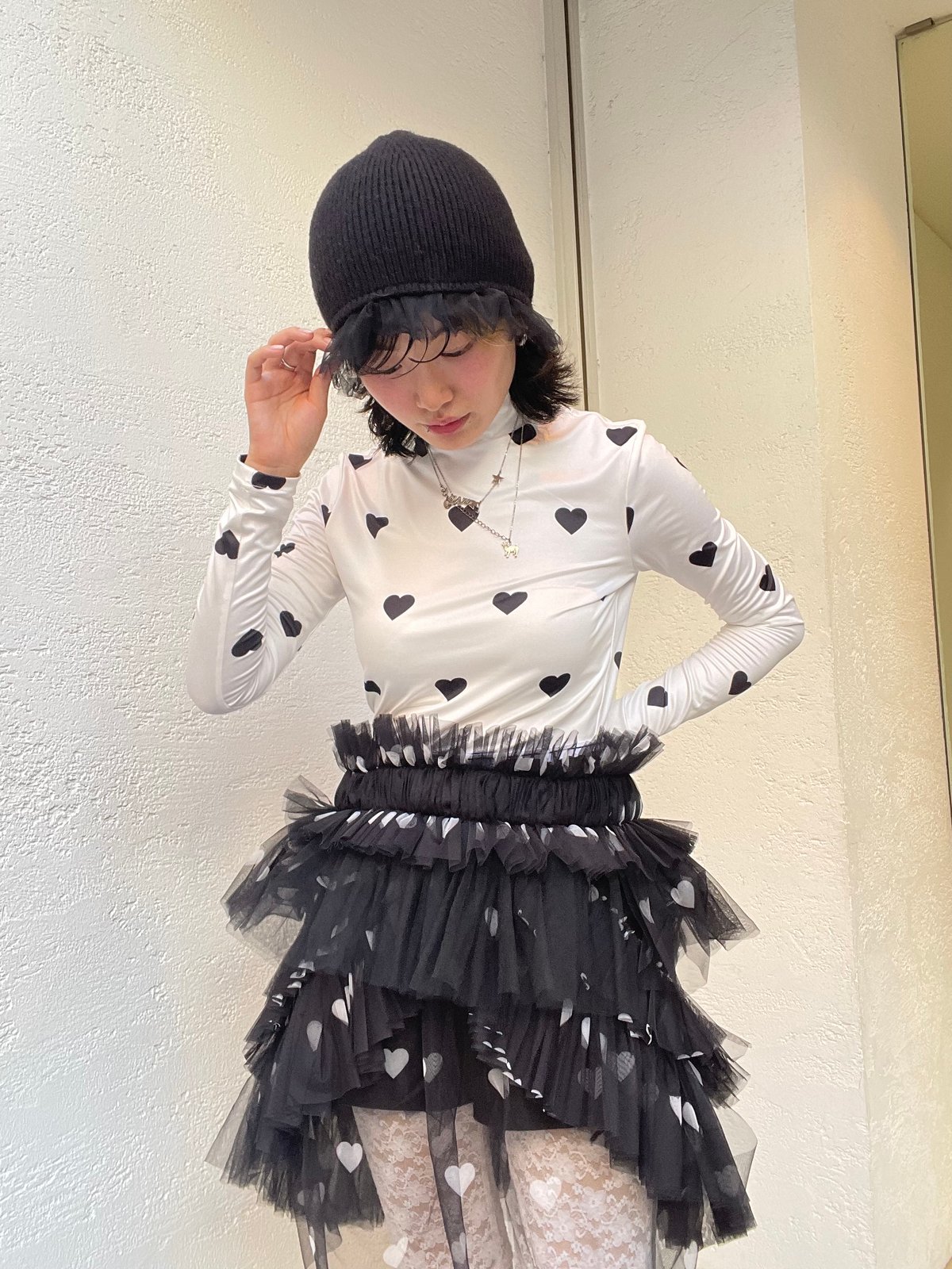 トップス VIVIANO / elastic top letter VIVIANO / elastic top letter