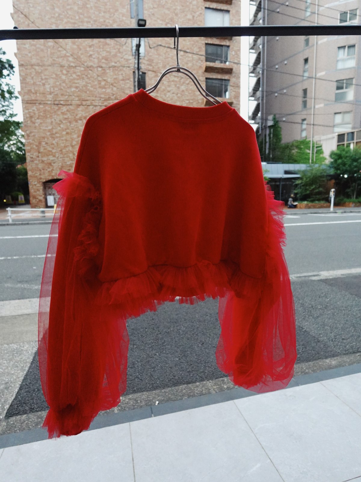 VIVIANO × JURK / Cropped Tulle Sweatshirt(red)