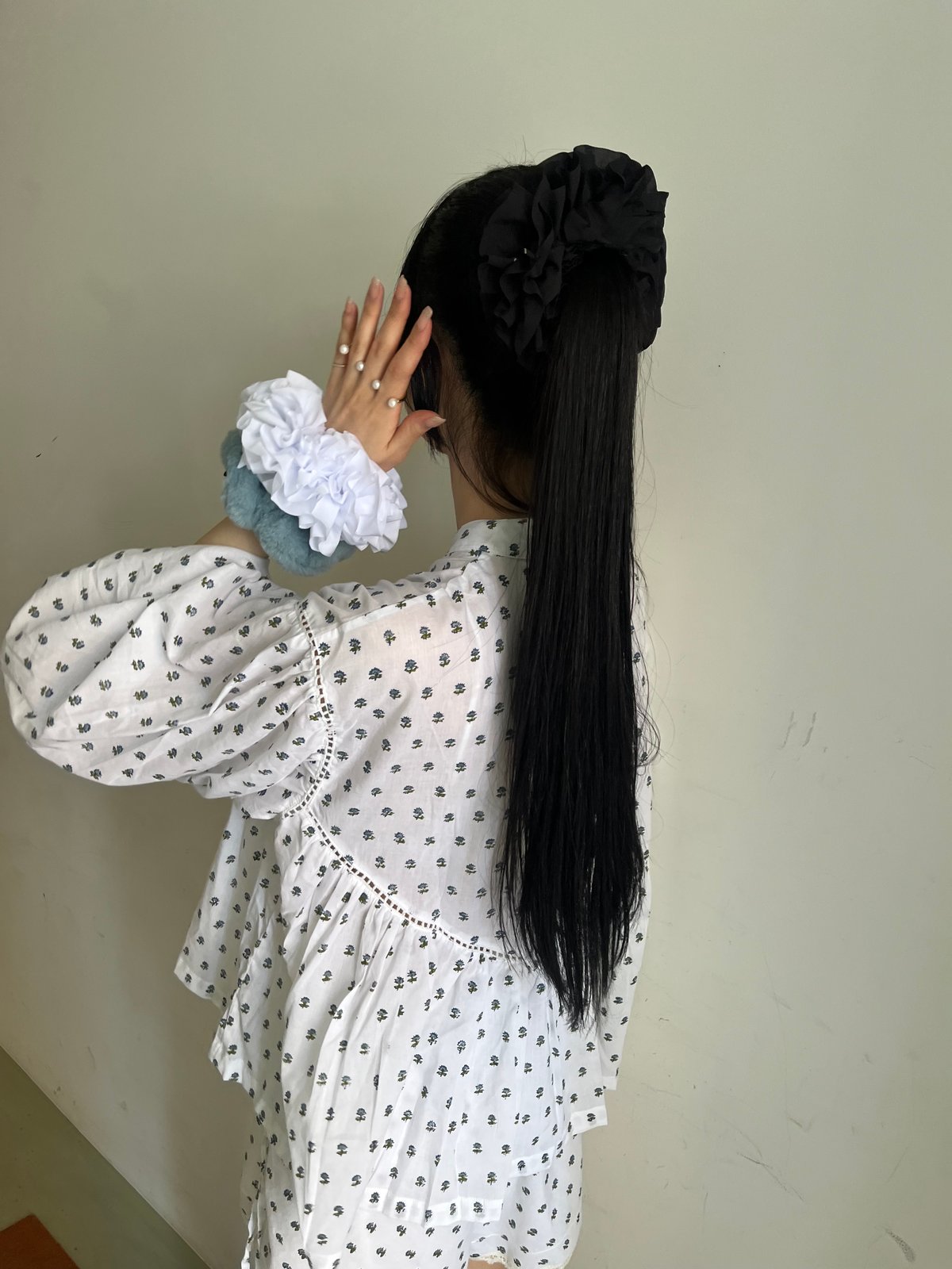 ヘアアクセサリー heyep Dot Jacquard SquareMediumScrunchie Amazon.co.jp: [コードエー] heyep｜Silk Square Medium