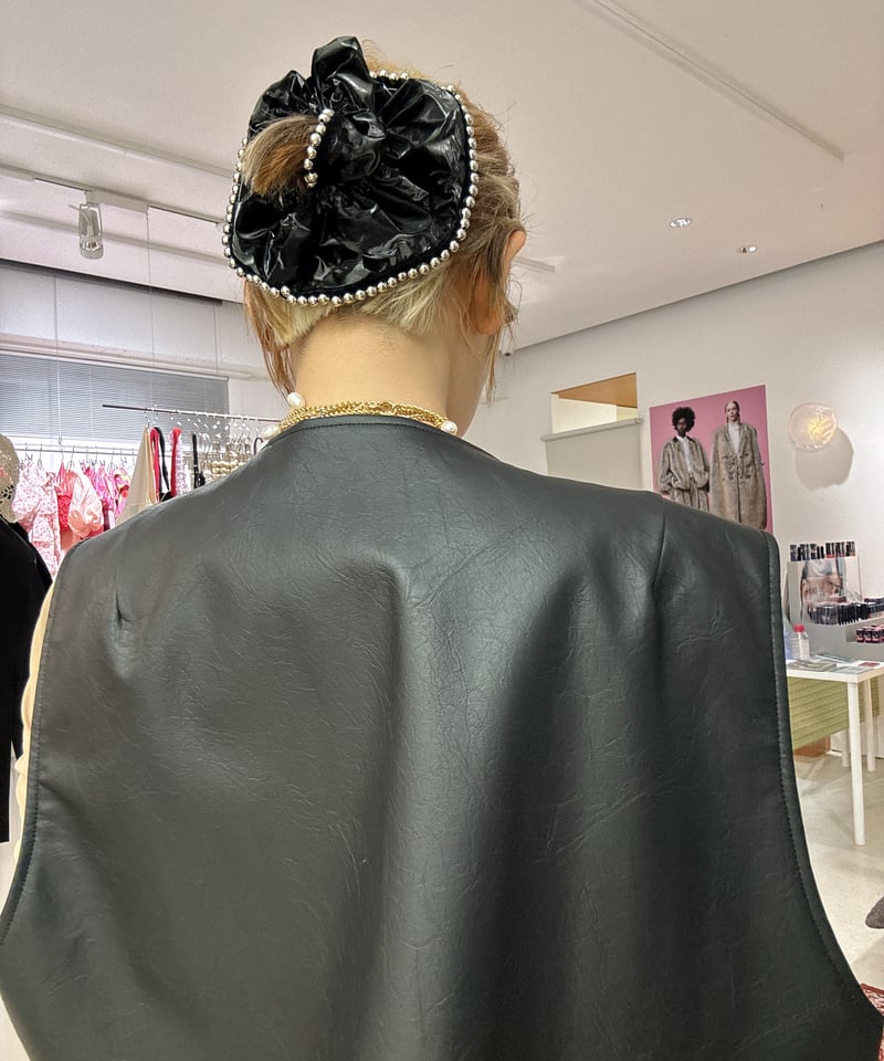 【新品未使用】ロンハーマン購入Pien Scrunchie シルバーシュシュ 新品未使用】ロンハーマン購入Pien Scrunchie シルバーシュシュ