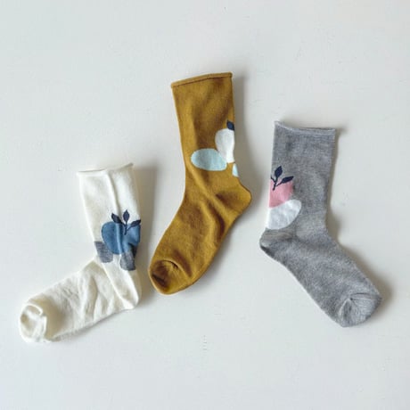 ふんわりくつした / 芽生え