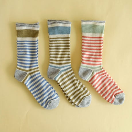 ふんわりくつした / cheerful border　ブルー・グリーン・ピンク