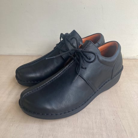 H.P.S センターシーム レースアップ　ブラック