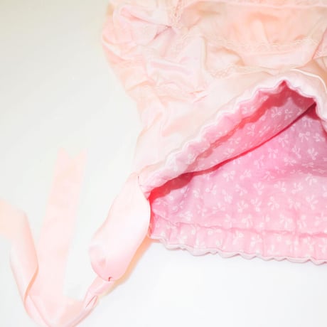 Frill skirt bag