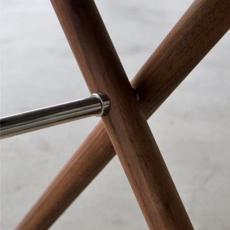 CROSS BENCH／クロスベンチ