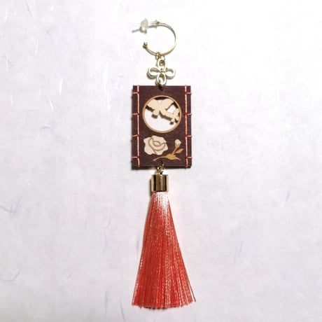 和綴イヤリング/ピアス〔蝶〕　　　　　　　　　片耳用・１個