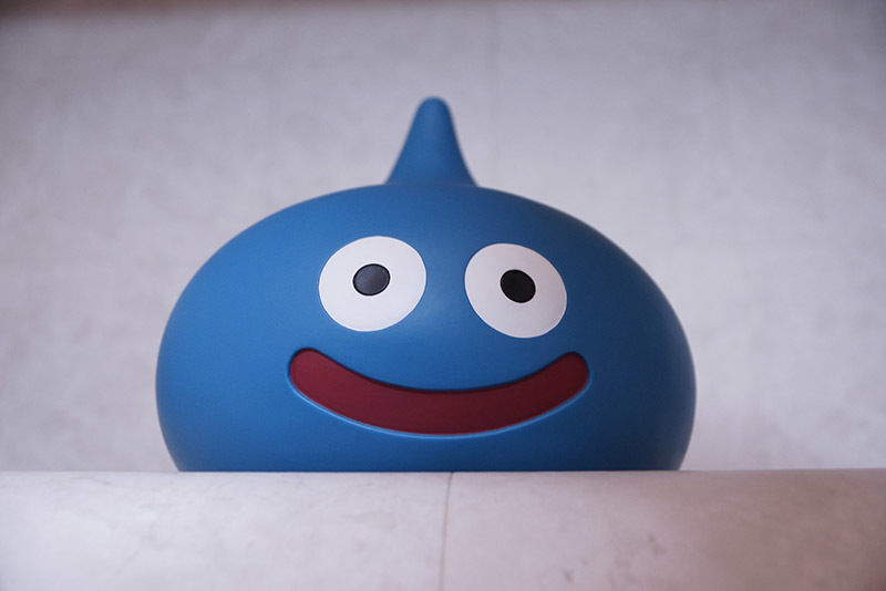 等身大 ビッグソフビモンスター メタルスライム Amazon.co.jp: ドラゴンクエスト ビッグソフビモンスター メタル