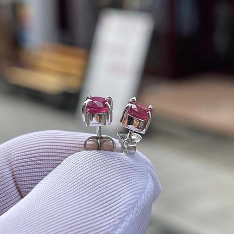 ルビー　スリランカ産　極上美品　シルバー925　大特価