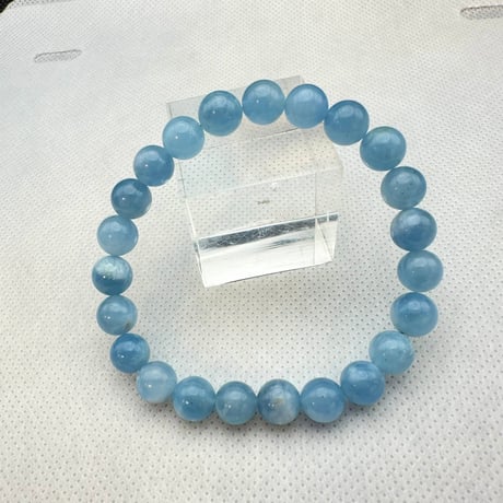エンジェルクラウドアクアマリン　マダガスカル産　天然物　高品質　美品　天使の雲  極上高発色  8.0mm玉