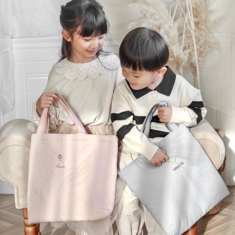 【名入れレッスンバッグ】かわいいモチーフとお名前刺繍入り  絵本袋　通園バッグ　通学バッグ　名入れ　入園　入学　マザーズバッグ　サブバッグ　日本製　made in Japan